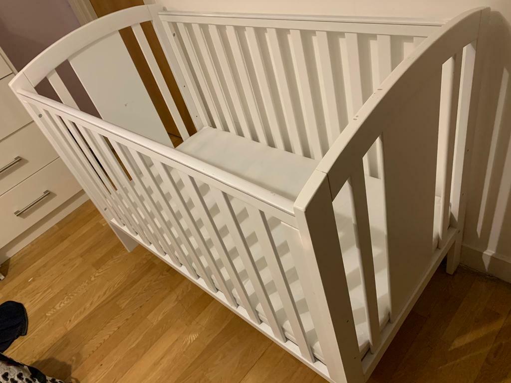 baby cot bed gumtree